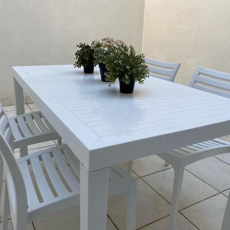 Modern 2 Bedroom Apartment Msida Eksteriør bilde