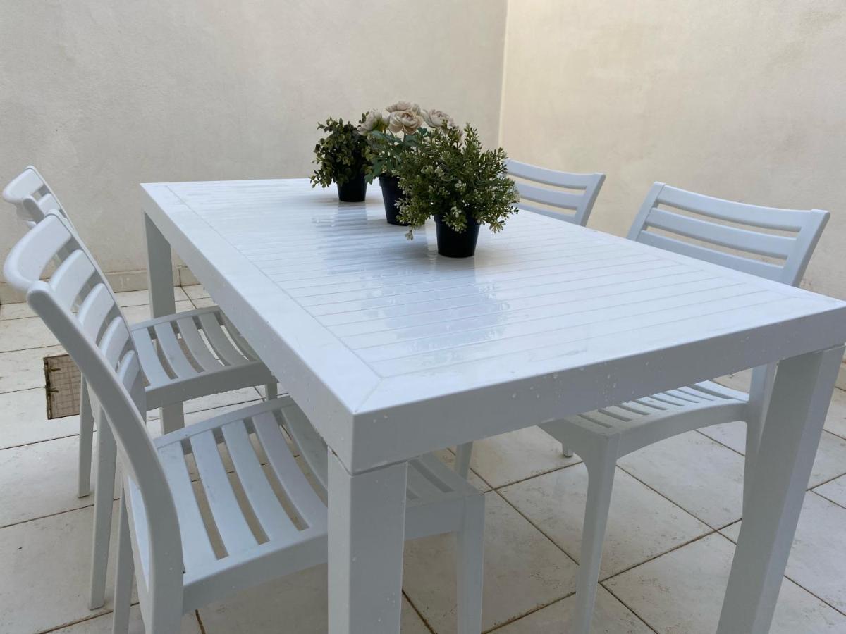 Modern 2 Bedroom Apartment Msida Eksteriør bilde
