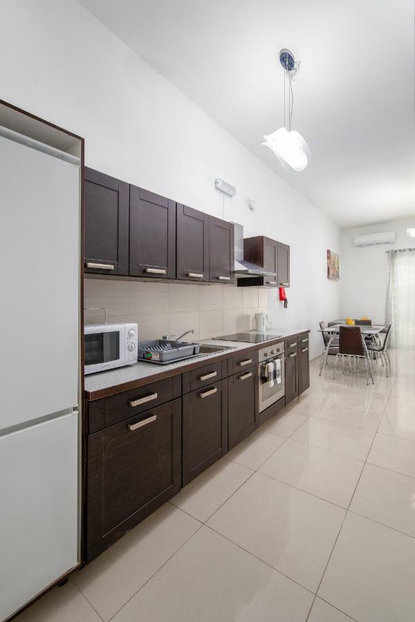 Modern 2 Bedroom Apartment Msida Eksteriør bilde